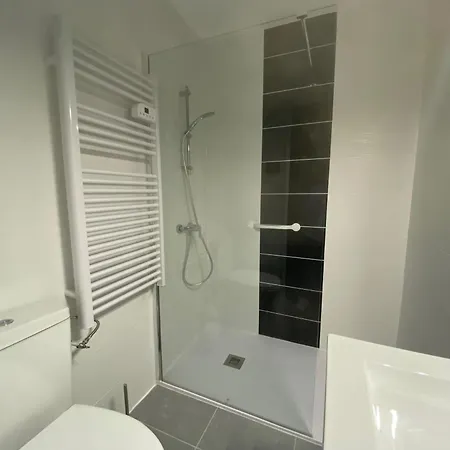 Cosy Avec Balcon, Proche Des Thermes, Animaux Admis, Climatise, Classe 2 Etoiles - Fr-1-503-180 Apartmán